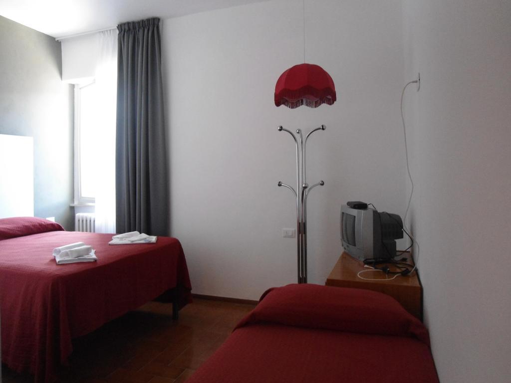 Hotel Piccola Firenze Firenzuola Zimmer foto